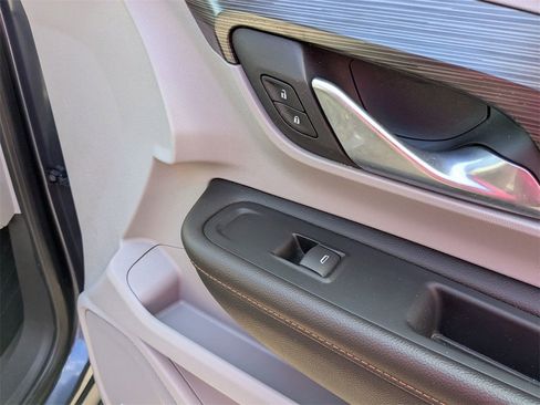 Used 2019 GMC Terrain SLT w/ Preferred Package image 31