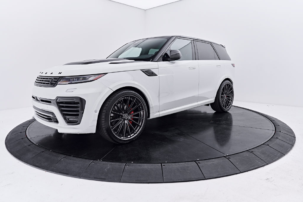 Used 2025 Land Rover Range Rover Sport SE AWD/4WD image 14