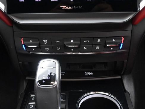 Used 2022 Maserati Ghibli Modena RWD image 22