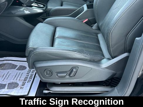 Used 2023 Audi Q4 e-tron Premium Plus w/ Premium Plus image 17