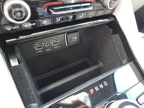 Used 2023 Jeep Grand Cherokee L Summit w/ Advanced Protech Group IV AWD/4WD image 32