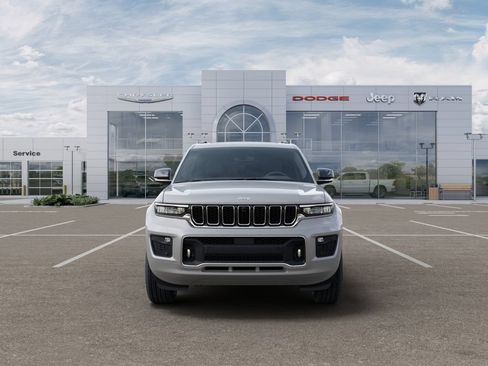 New 2025 Jeep Grand Cherokee Overland w/ Adv Protech Group III AWD/4WD image 7