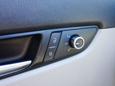 Used 2014 Volkswagen Passat 1.8T S image 33