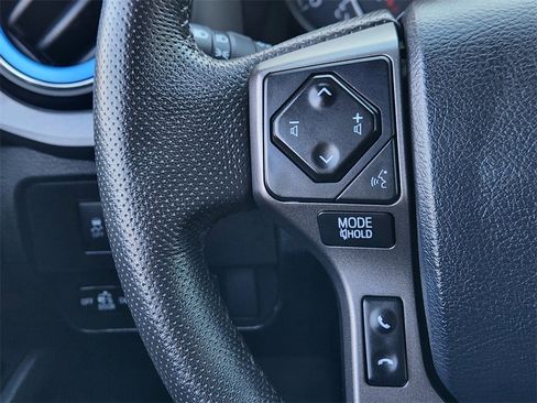 Used 2020 Toyota Tacoma SR5 image 27