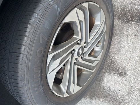 Used 2023 Hyundai Santa Fe SEL image 5