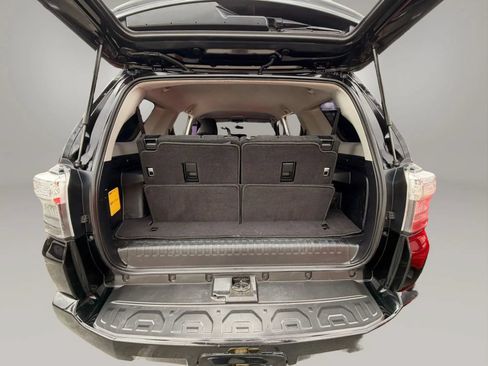 Used 2016 Toyota 4Runner SR5 RWD image 35