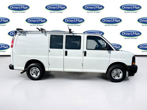 Used 2017 GMC Savana 2500 RWD image 8