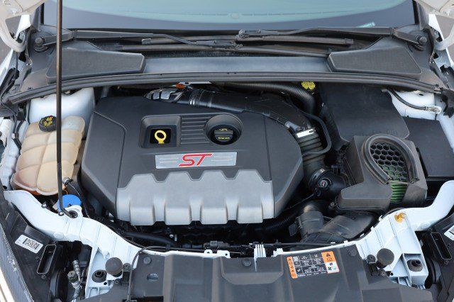 Used 2017 Ford Focus ST w/ Equipment Group 401A FWD image 47