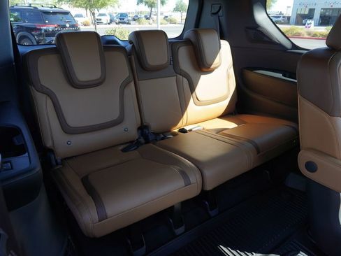 New 2026 Nissan Armada SL w/ Captain's Chari Seat Package image 10