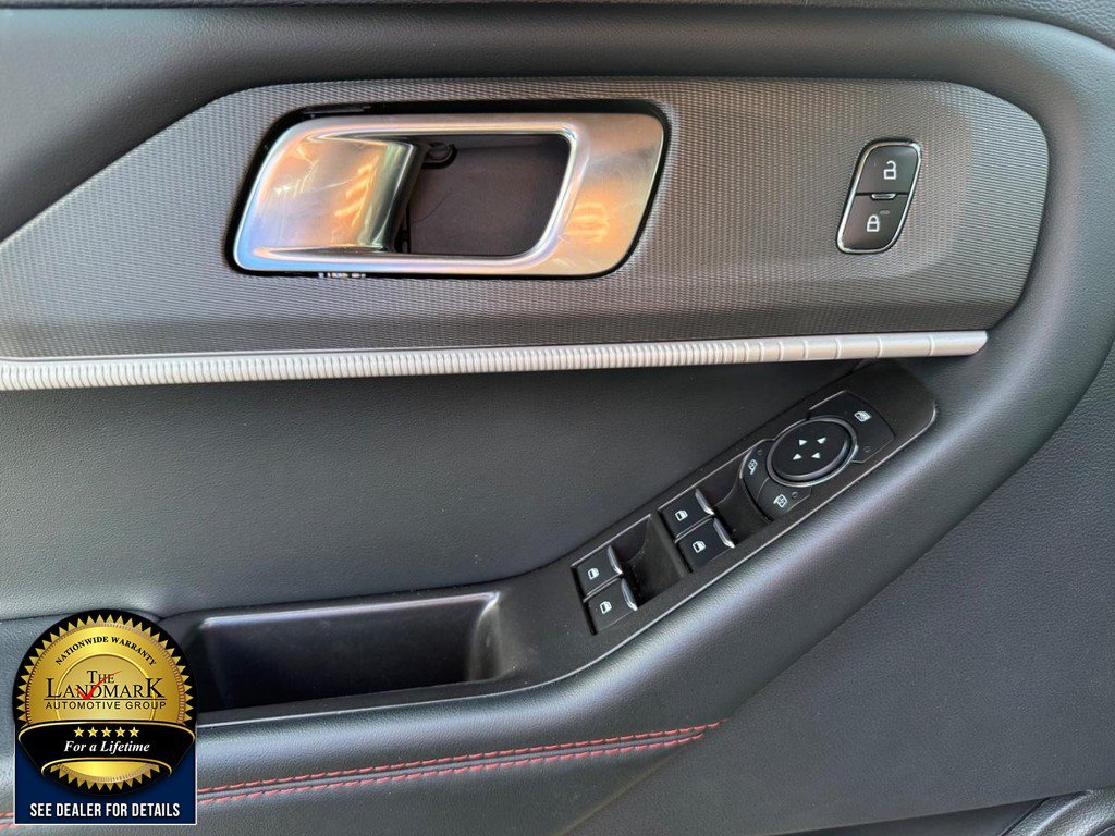 Used 2025 Ford Explorer ST-Line AWD/4WD image 8