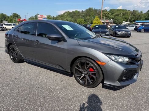 Used 2018 Honda Civic Sport image 5