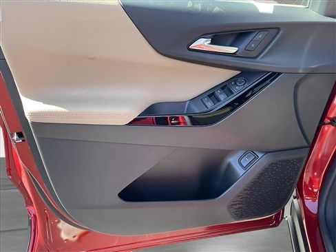 New 2025 Chevrolet Equinox ACTIV w/ Safety and Technology Package image 20