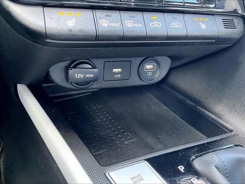 Used 2023 Hyundai Elantra Limited FWD image 30