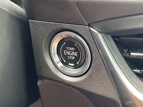 Used 2024 Buick Encore GX Preferred FWD image 19