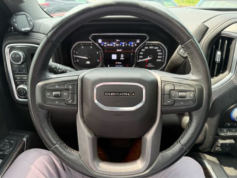 Used 2021 GMC Sierra 2500 Denali w/ Technology Package AWD/4WD image 12