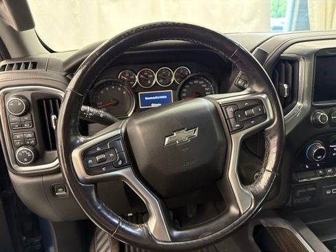 Used 2019 Chevrolet Silverado 1500 RST AWD/4WD image 14
