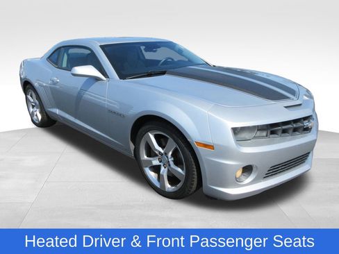 Used 2010 Chevrolet Camaro SS w/ RS Package RWD image 7