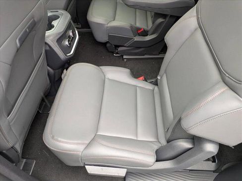 New 2025 Ford Expedition Active image 17