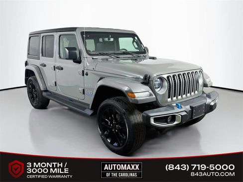 Used 2022 Jeep Wrangler Unlimited Sahara AWD/4WD image 1
