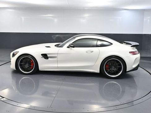 Used 2018 Mercedes-Benz AMG GT R image 9