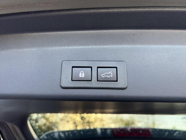 Certified 2025 Subaru Ascent Limited AWD/4WD image 24