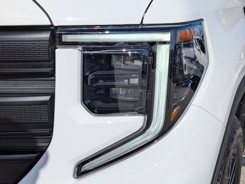 Certified 2026 GMC Sierra 1500 Pro w/ Graphite Edition image 8