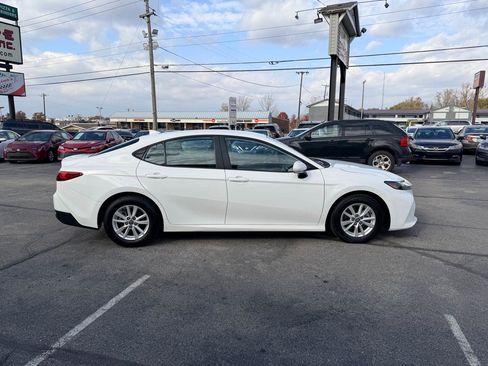 Used 2025 Toyota Camry LE FWD image 6