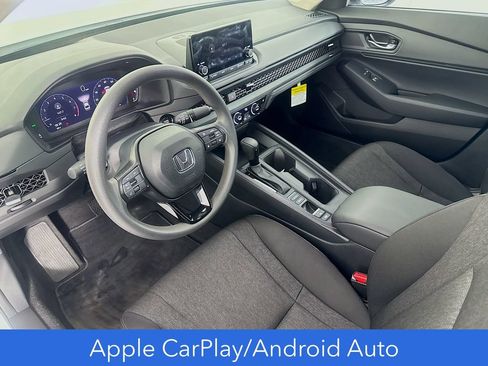 Used 2025 Honda Accord SE image 17