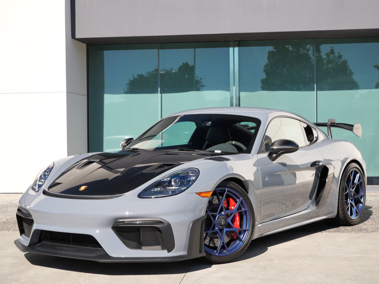 Used 2023 Porsche 718 Cayman GT4 RS w/ Weissach Package RWD image 3