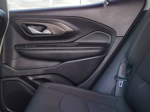 Used 2024 GMC Terrain SLE image 17