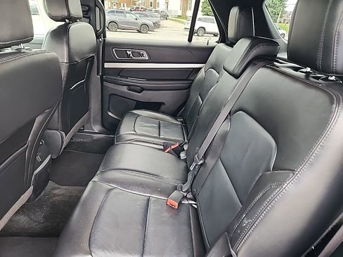 Used 2017 Ford Explorer XLT w/ Equipment Group 202A image 16