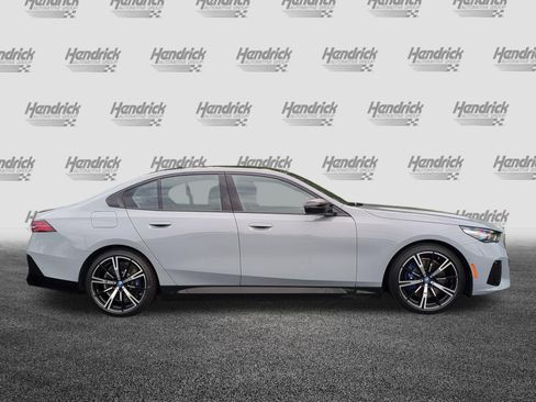 Used 2025 BMW i5 M60 AWD/4WD image 11