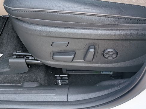 Used 2023 Hyundai Santa Fe Limited AWD/4WD image 22