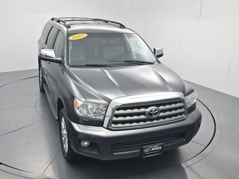 Used 2017 Toyota Sequoia Platinum AWD/4WD image 68