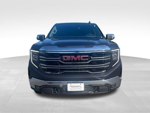 Used 2023 GMC Sierra 1500 SLT AWD/4WD image 14