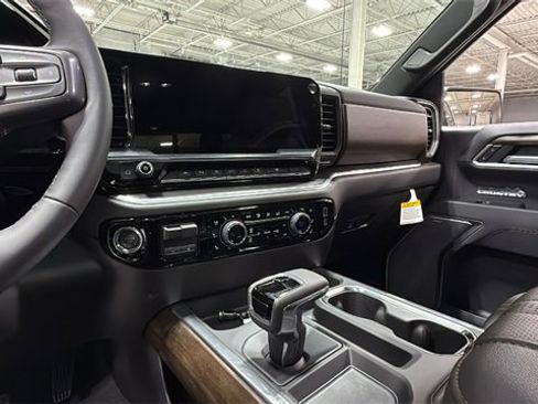 New 2026 Chevrolet Silverado 1500 High Country w/ High Country Premium Package image 10