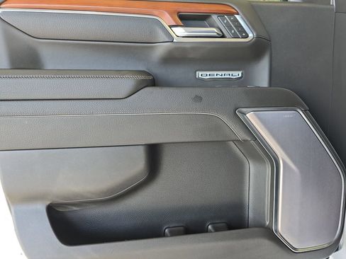 Used 2023 GMC Sierra 1500 Denali image 29