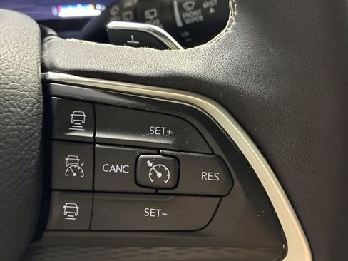 Used 2025 Jeep Grand Cherokee L Altitude image 16