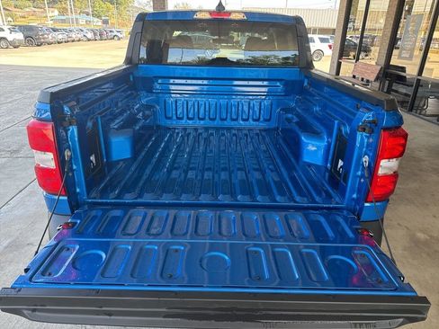 New 2025 Ford Maverick XL image 18