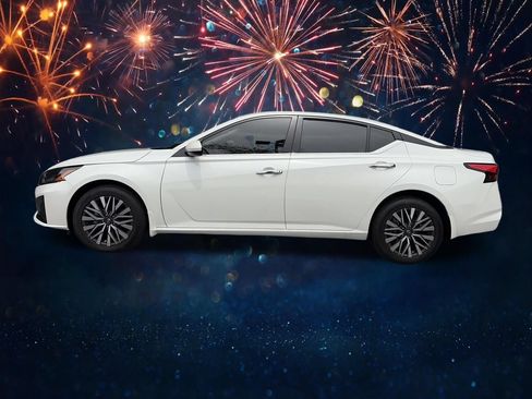 Certified 2023 Nissan Altima 2.5 SV AWD/4WD image 2