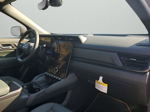 New 2026 GMC Terrain AT4 w/ Convenience Package III image 14