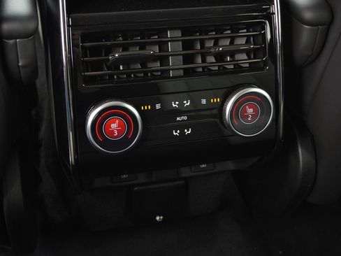 Used 2026 Land Rover Range Rover Sport Dynamic SE AWD/4WD image 34