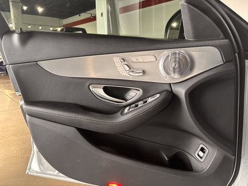 Used 2018 Mercedes-Benz C 300 Sedan image 9