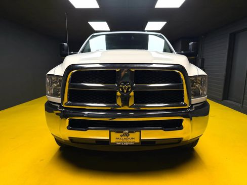 Used 2017 RAM 2500 Tradesman w/ Chrome Appearance Group image 2
