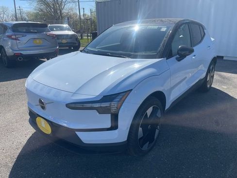 New 2026 Volvo EX30 Ultra w/ Protection Package Premier AWD/4WD image 3