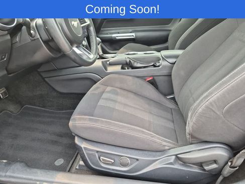 Used 2018 Ford Mustang GT RWD image 9
