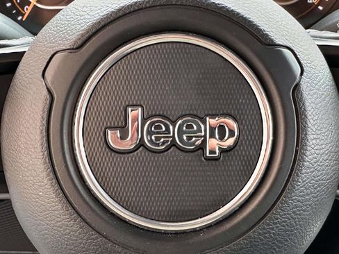 Used 2020 Jeep Wrangler Unlimited Sport S AWD/4WD image 24