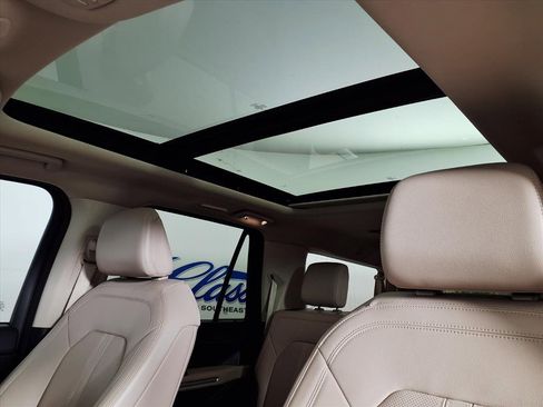 Used 2024 Ford Expedition Max Limited image 16