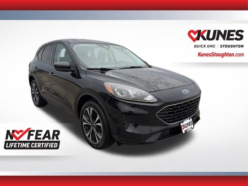 Used 2021 Ford Escape SE w/ SE Sport Appearance Package image 1