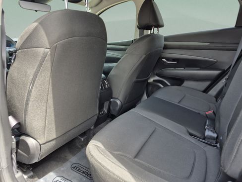 Certified 2025 Hyundai Tucson SEL FWD image 16